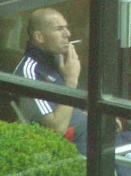 literally_smoking_zidane