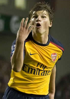 The Arshavin Show! Andrey Arshavin Celebrates His Fourth Goal Against Liverpool